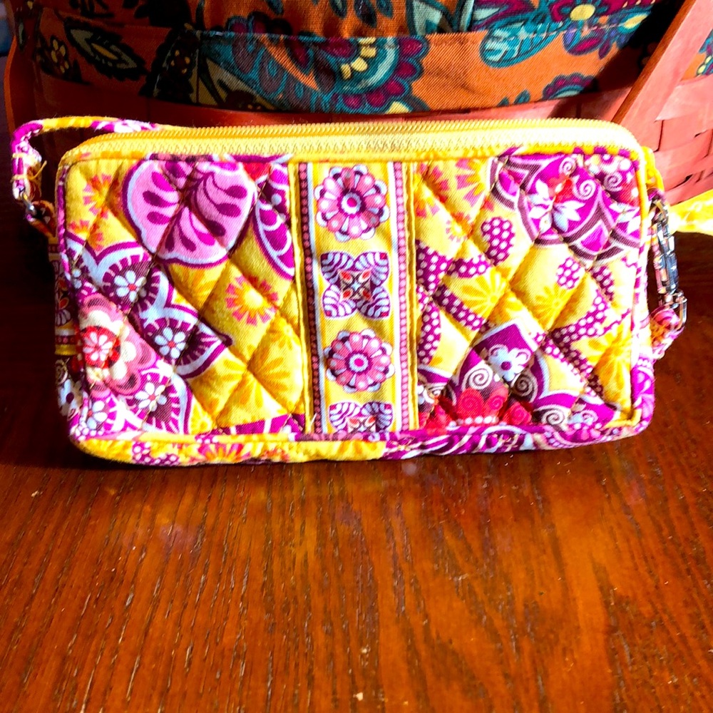 VERA BRADLEY COIN PURSE & ZIPPER POUCH/WRISTLET/WALLET